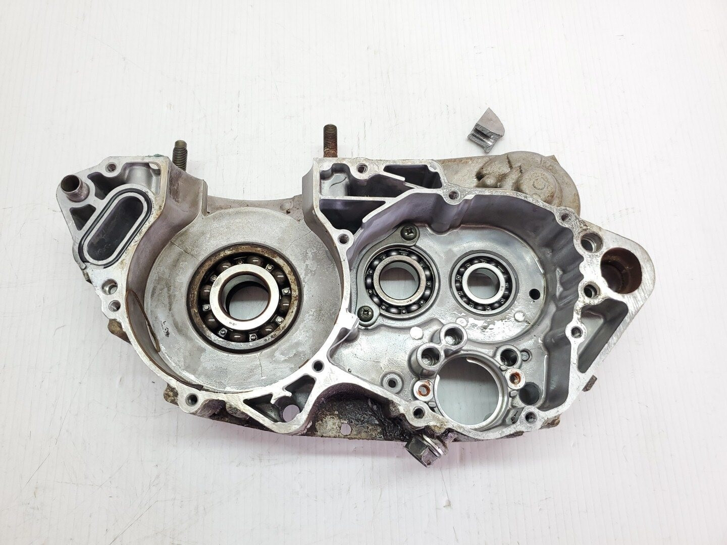 Damaged Right Crankcase Crank Case Yamaha YZ250 2006 YZ 250 02-13 #851