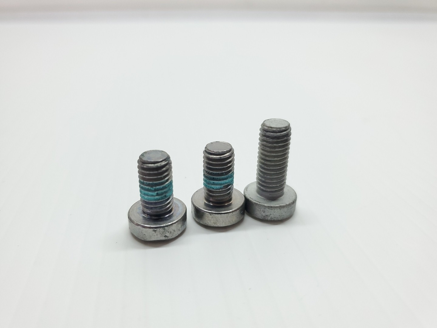 New Genuine Left or Right Engine Brace Bolts Husqvarna TE250i 2022 TE 250 300 17-23 #852 KTM