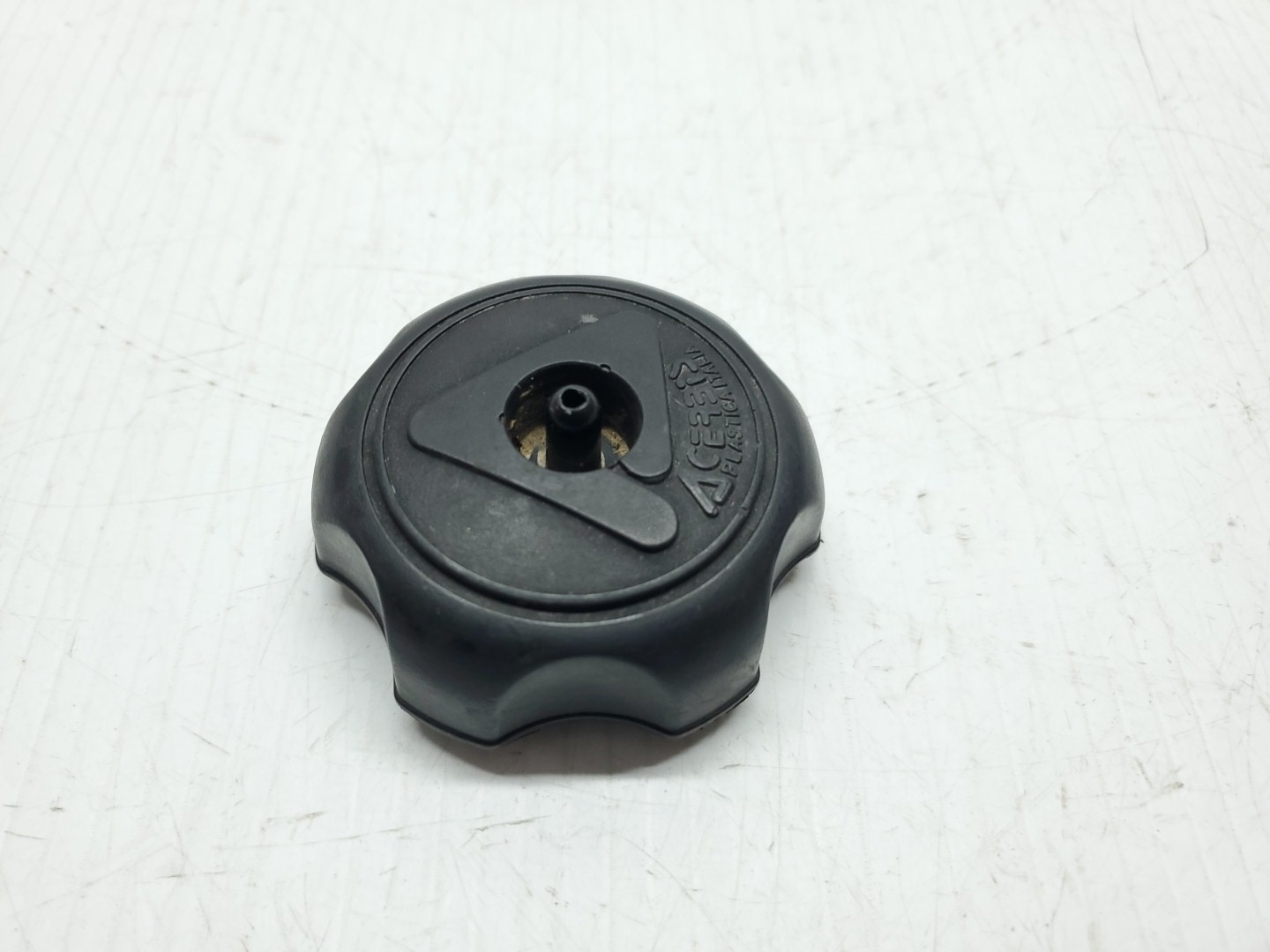 KTM 250EXC 2000 Fuel Tank Cap 125 250 EXC KTM 00-07 #856