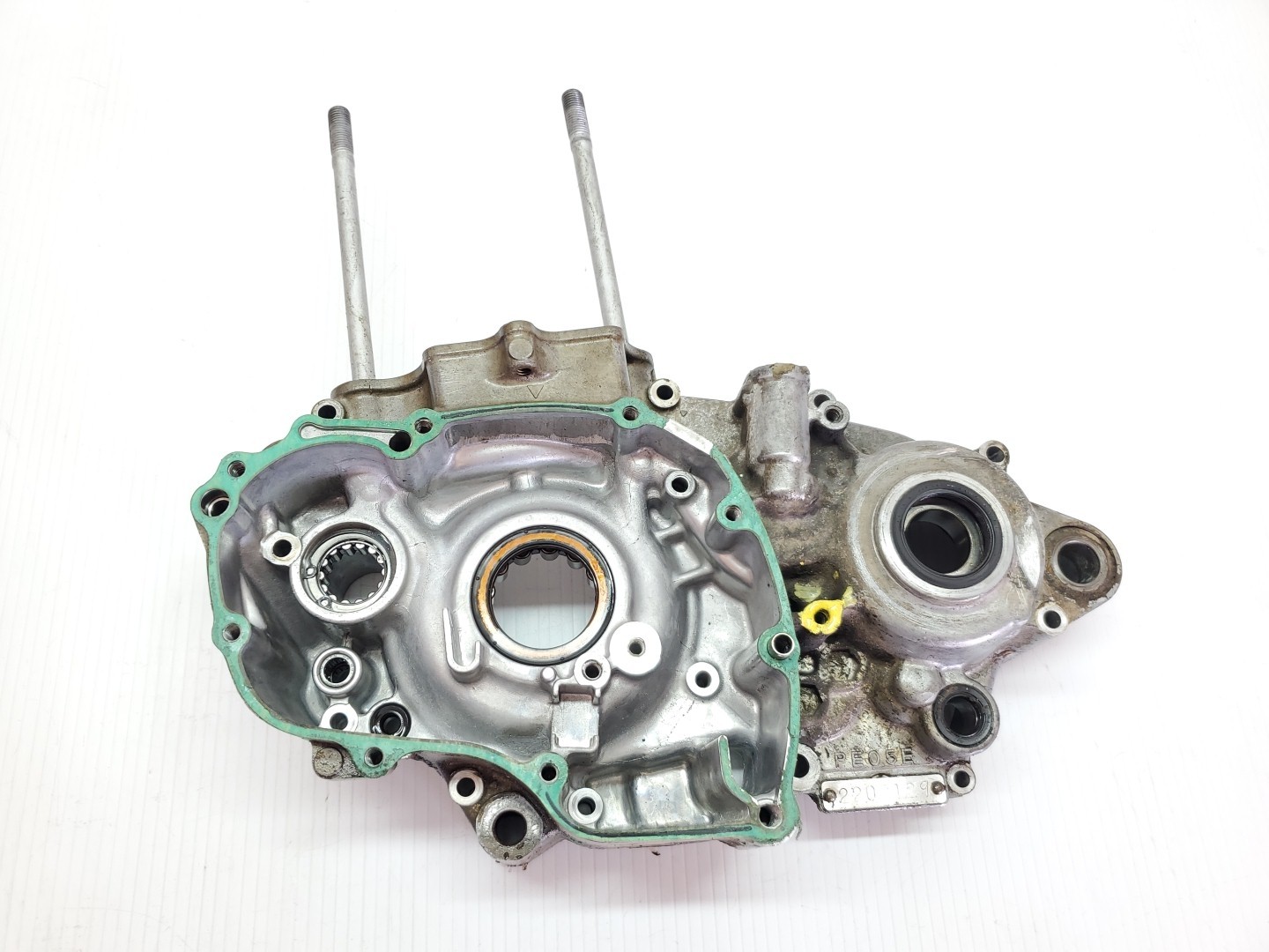 Honda CRF450R Left Crank Case Minor Damage CRF 450 R 2004  #840