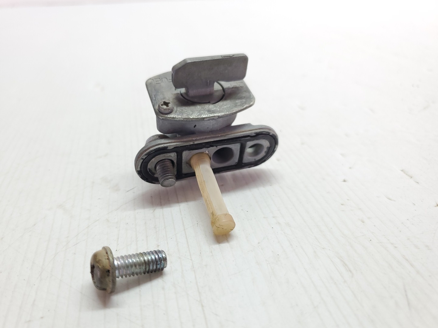 Yamaha YZ125 2003 Fuel Tap Cock YZ 125 250 93-21  #871
