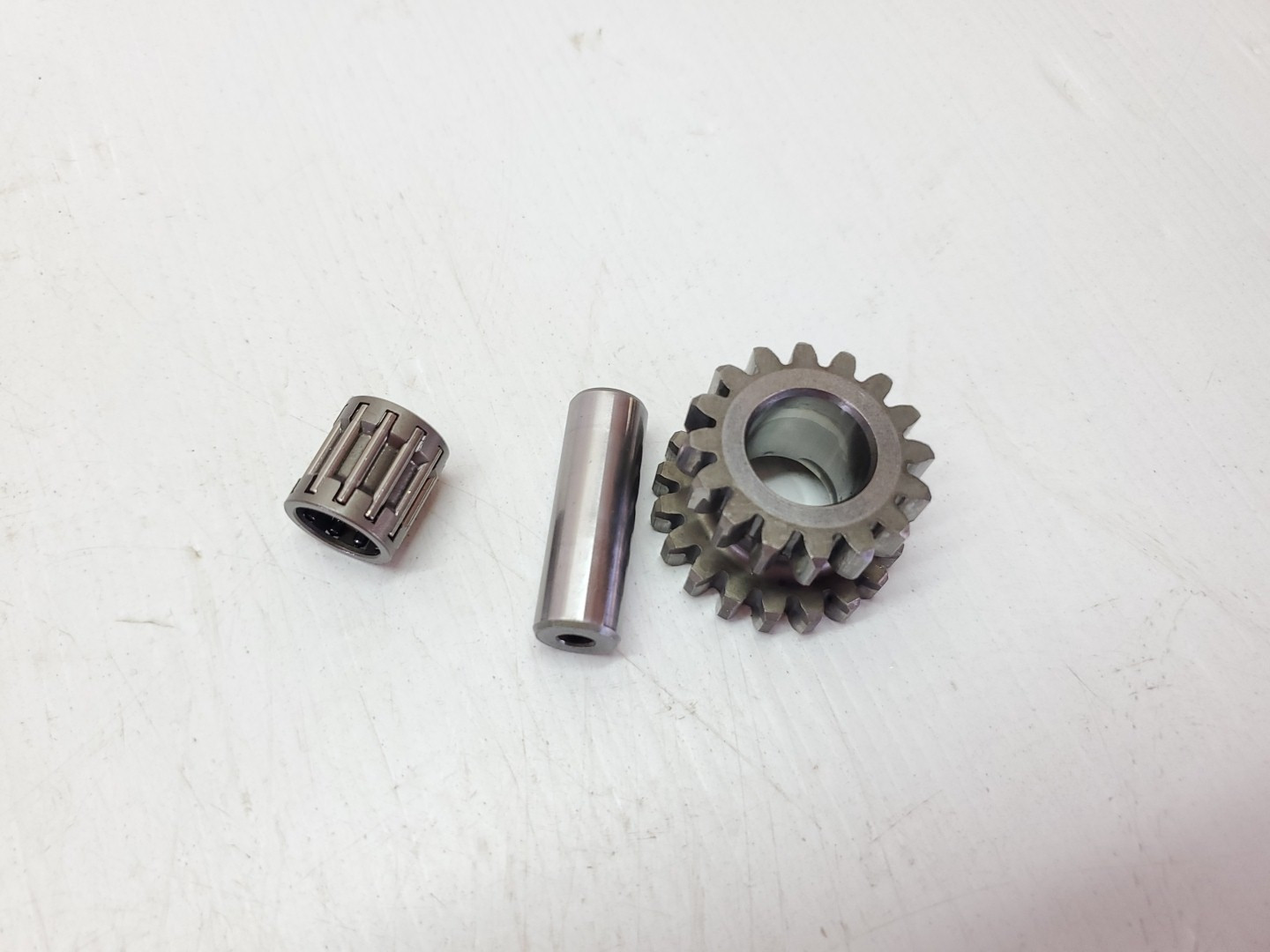 Yamaha WR450F 2005 Starter Idler Gear Assembly WR 450 F 03-15 #P75
