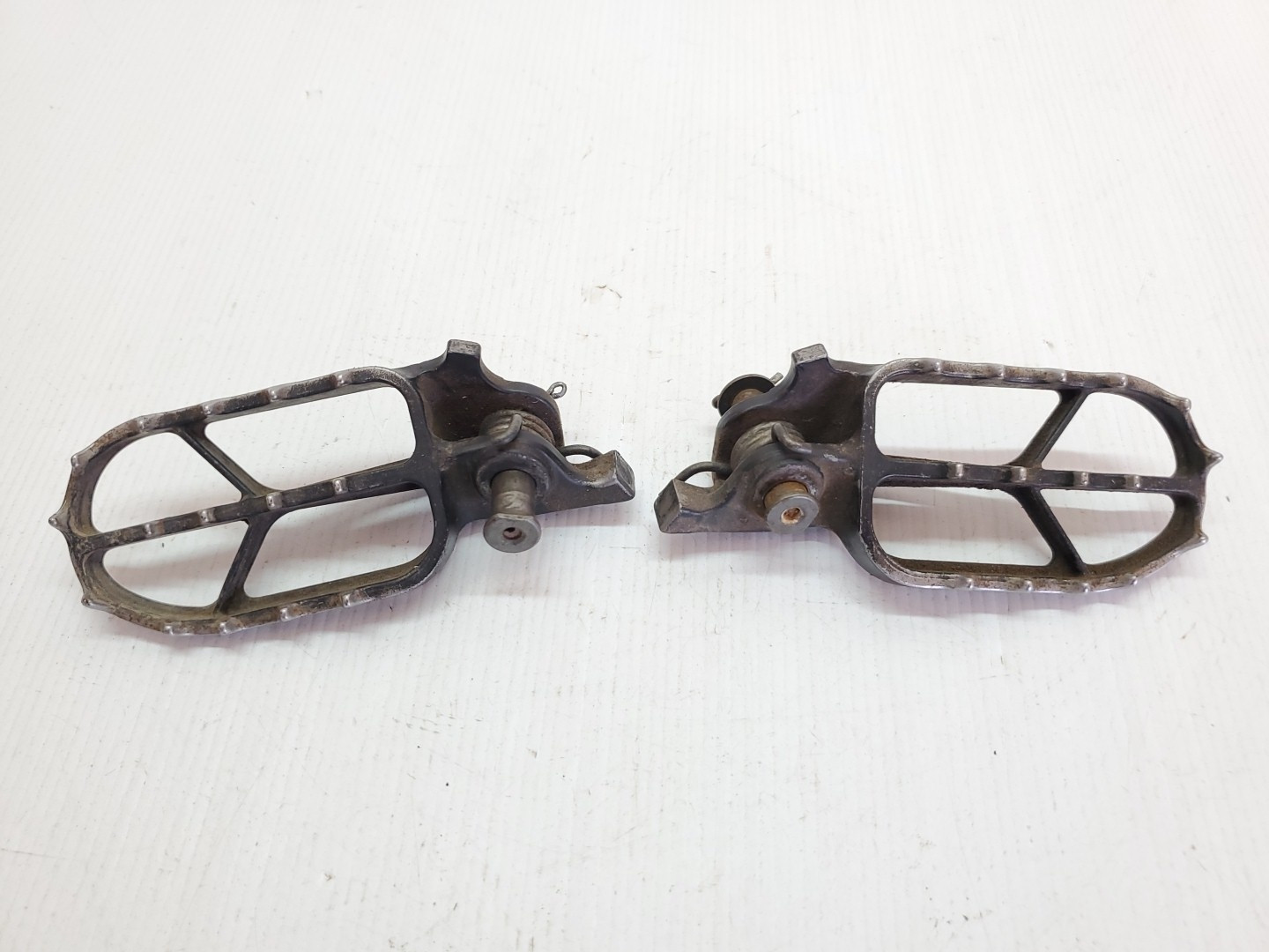 Honda CRF450R 2021 Foot Pegs CRF 250 450 R 20-25 #876