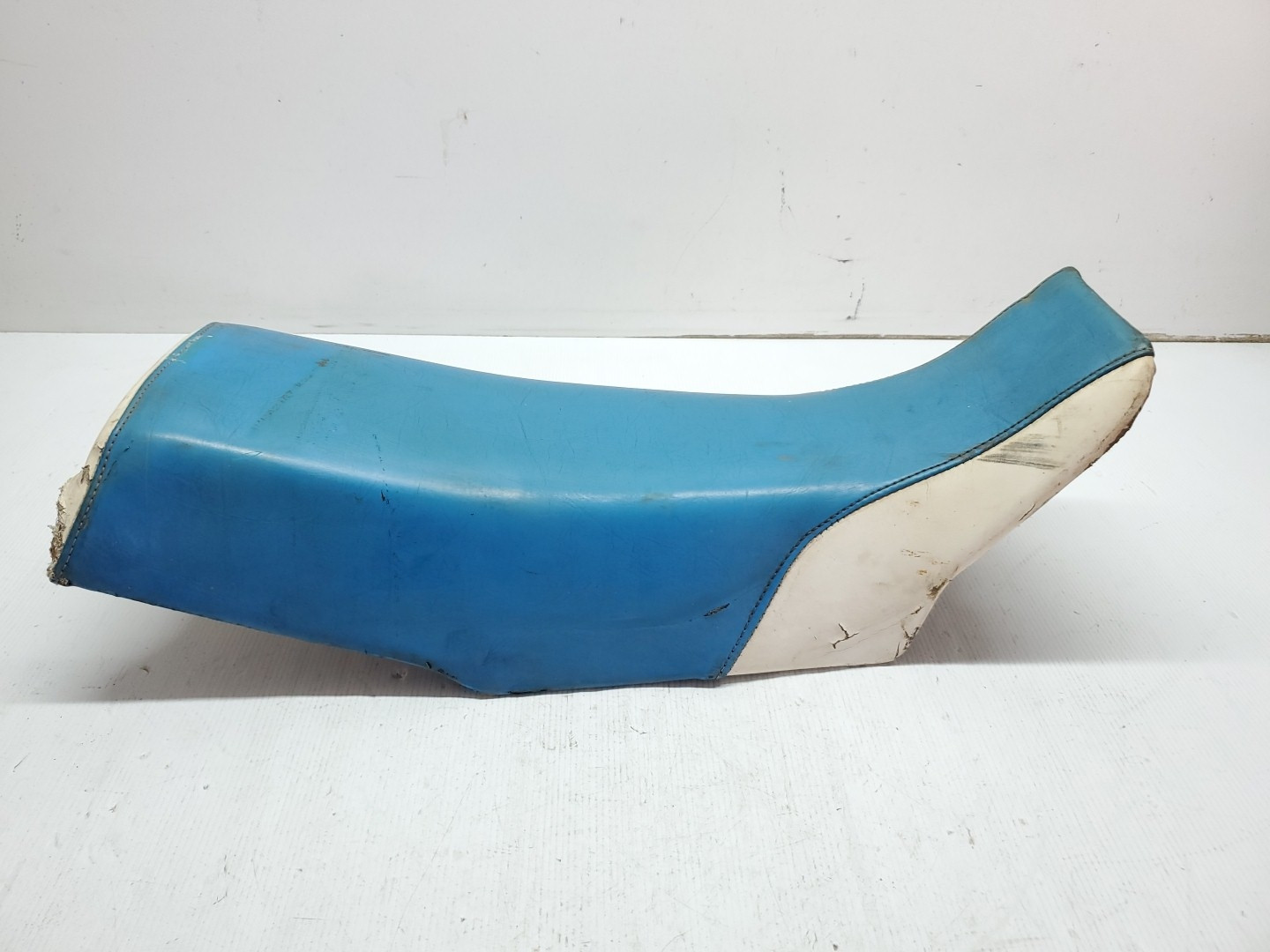NLA  Yamaha YZ80 Damaged Seat 1986 YZ 80 #ES