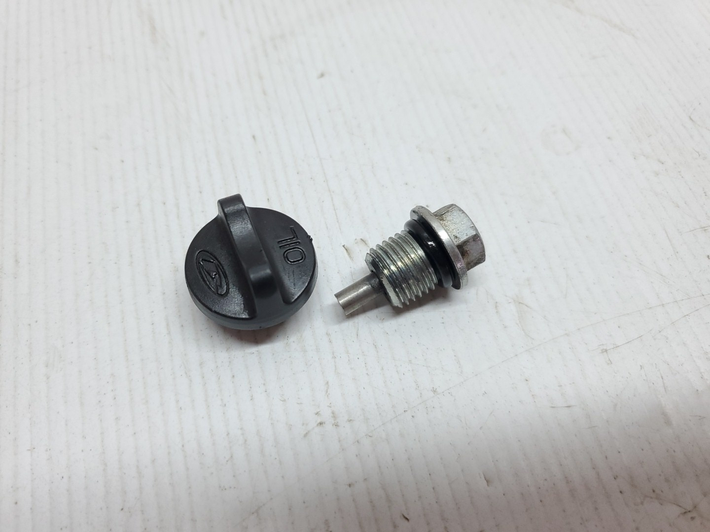 Beta 300 RR 2021 Oil Drian Plug & Filling Cap 300RR 2ST/4ST + Other Years #P77