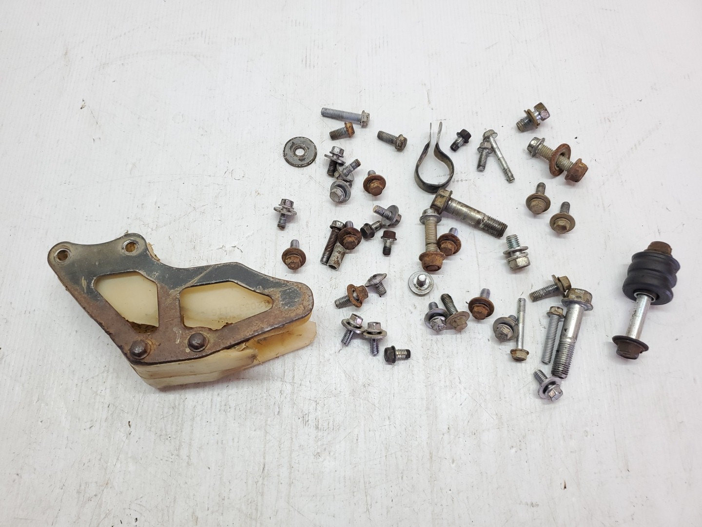 Kawasaki KLX140 2017 Hardware Kit Chain Guide Bolts KLX 140 08-20 #880