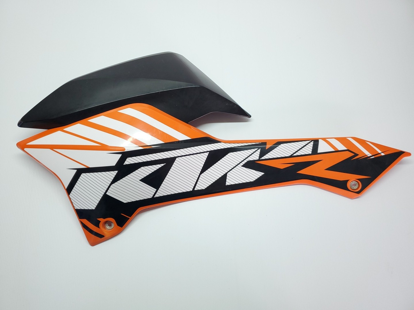 KTM 690 Enduro R 2013 Left Spoiler Side Cover 12-13 #881