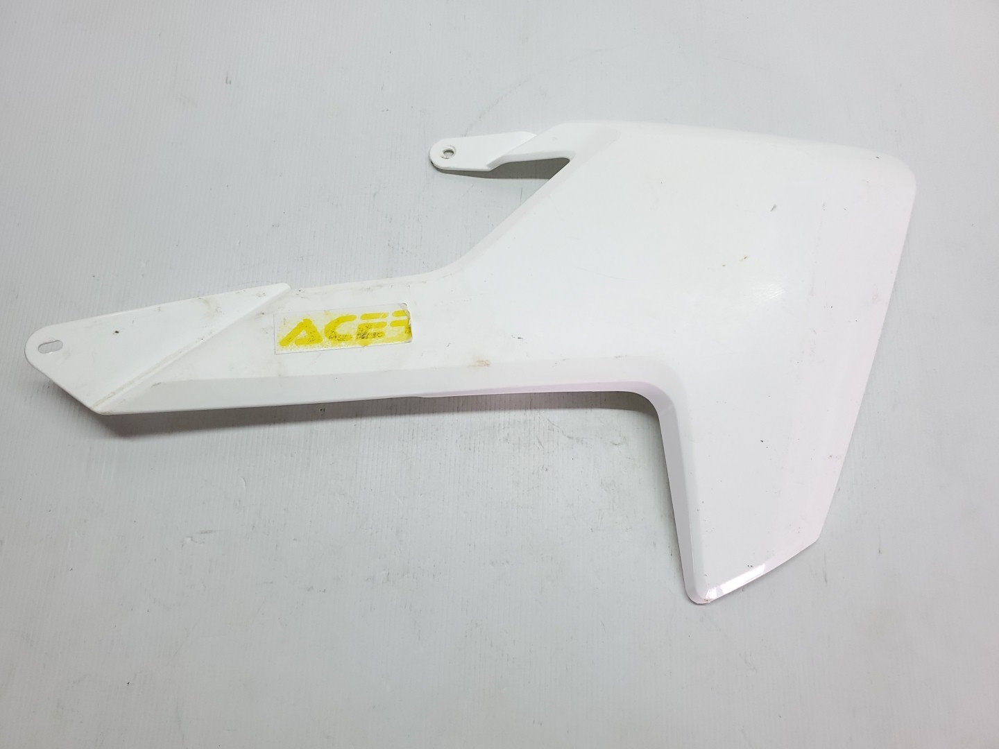  Husqvarna TE250i 2019 Radiator Shroud RHS No.3 TE 250 300 FE 250 350 450 501 #883 KTM