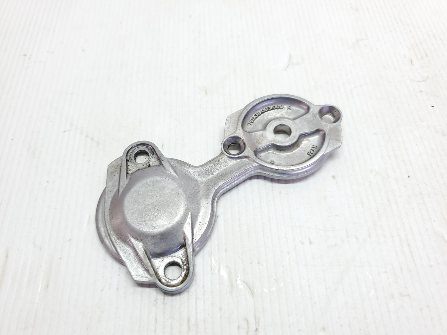 KTM 690 Enduro R 2013 Oil Pump Cover (REF28) 12-18 #881