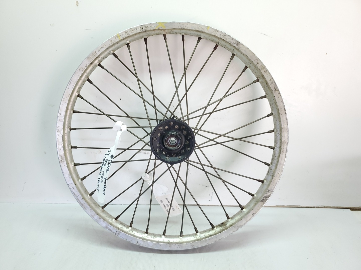 Yamaha IT200 1986 Damaged  Front Wheel Rim Hub IT 200  #882