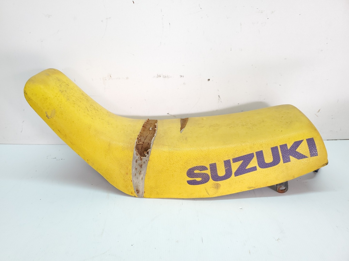 Suzuki 1993 ? DS80 Seat 87-00 #ES