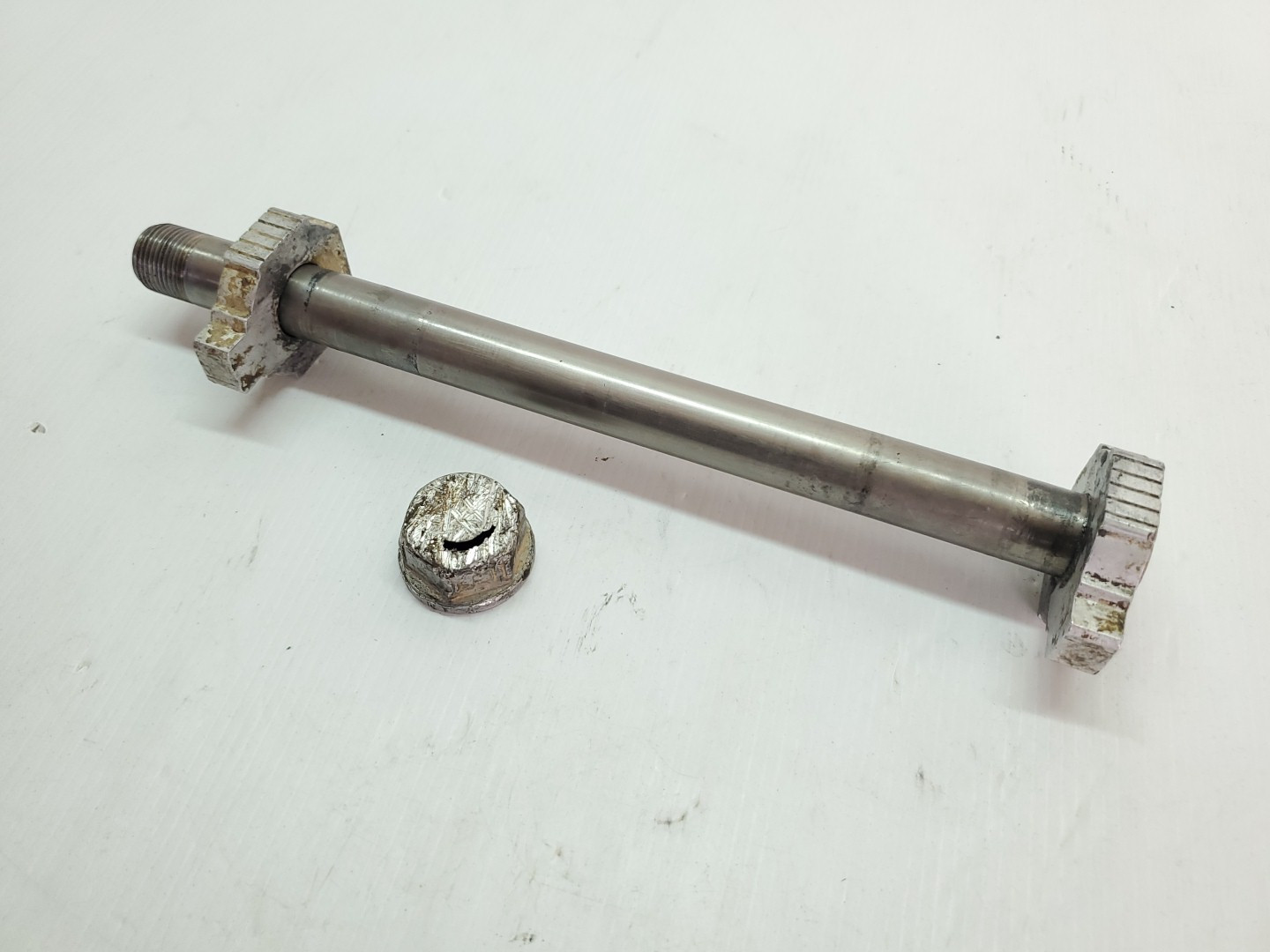 KTM 400EXC 2009 Rear Axle EXC 125 250 400  09-11 250 EXC-F + Other Models  #887