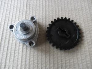 KTM 640LC4 640 LC4 2004 04 Oil Pump & Drive Gear