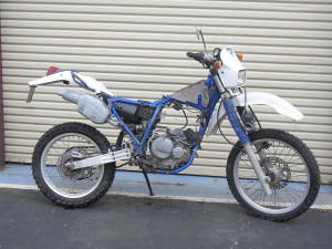 Suzuki DR250 DR 250 S 1991 91 Front Axle