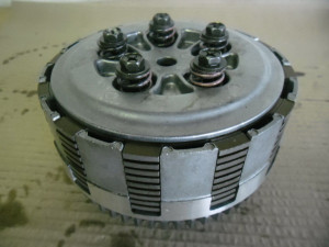YAMAHA YZ250F 06 YZ YZF Clutch Assembly Complete Basket Centre Hub Plate Spring Push Rod 02-09 5NL-16150-10