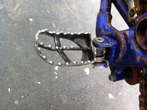 Yamaha YZ125 YZ 125 2000 00 Footpegs Poot Pegs Rests