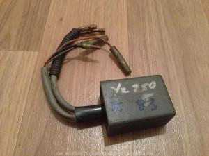 Yamaha YZ250 YZ 250 1983 83 CDI Unit Ignition Igniter Black Box 24Y-10 TIA01-45