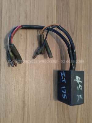 Yamaha IT175 IT 175 CDI Unit Mitsubishi Ignition Black Box Ignitier