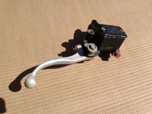 Front Brake Master Cylinder suit Kawasaki KLX250 KLX 250 2004 04 Import