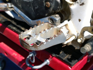 Footpegs Foot Pegs Rests for Husqvarna Husky WR250 WR 250 2009 09