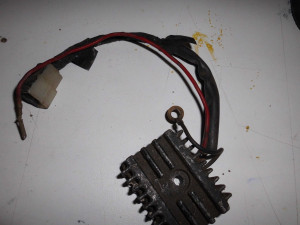 Regulator Rectifier for Suzuki RD400 RD 400