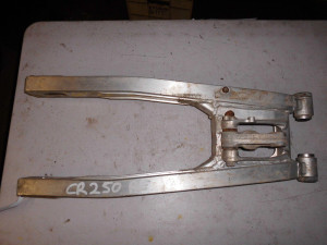 Swing Arm Swingarm Rear Possibly Honda CR250R CR250 RE 1984 Needs Bearings