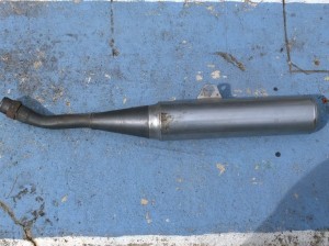Left Exhaust Muffler Silencer for Kawasaki, possibly GPX250 GPX ZZR 250