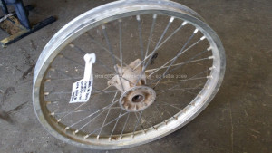 Front Wheel Hub Spokes Rim off a Suzuki RM125 RM 125 250 1989 89