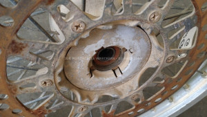 Front Wheel Hub Spokes Rim off a Suzuki RM250 RM 250 125 1990 90