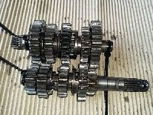 Gearbox Gears Shaft Input Output to suit a Honda CRF CRF250 250R 2005