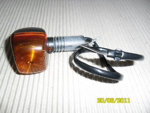 Suzuki GSX-R 750 Blinker Assy 35604-05C10 New NOS