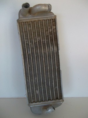 99 KTM 250SX Left Radiator Rad Cooling KTM 250 SX 1999 P/N 54735008000
