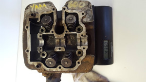 YAMAHA XT600 XT 600 TT600 TT Cylinder Head Valves 1980s Era
