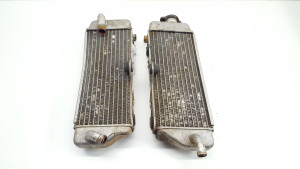 Yamaha YZ426F 2000 Right + Left Radiator Tanks Radiators Pair WR YZ 400 426 YZF 00-02 5JG-12461-00