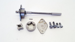 KTM 525EXC 2004 Oil Pump Shaft  + Gears EXC SX SMS SMR SXS 250 400 450 520 525 540 99-07 590 38 002 000