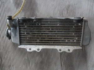 Right Radiator Cooler Tank Water Coolant for Yamaha YZF426 YZ426 426F YZF 01 02