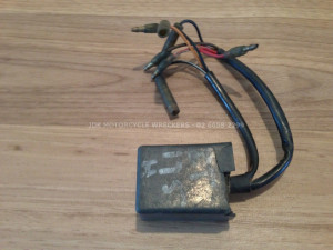 Yamaha IT175 IT 175 1981 81 H CDI Unit Ignition Black Box *DAMAGE TO HOUSING*