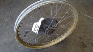 Front Wheel Hub Spokes Rim off a Husqvarna CR WR TE 125 250 400 430