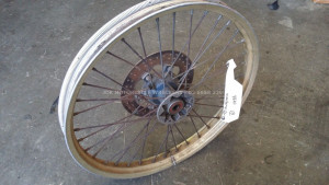 Front Wheel Hub Spokes Rim off a Husqvarna CR WR TE 125 250 400 430 1986 86