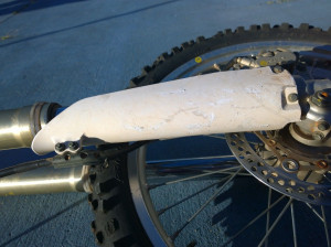 Left Side Fork Guard to suit Yamaha YZ250F YZ YZF WR 250 F 2005 05