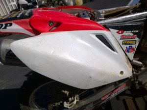 Right Side Cover for Honda CRF250X CRF 250 X 2004 04