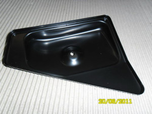 Suzuki DS 125 TS Air Box Cleaner Cap 13771-29310 New