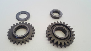 Primary & Oil Pump Drive Gears Honda XR400 XR 400 2000 23121-KCY-671 96-04