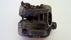 YAMAHA XT550 XT 550 Cylinder Head Rocker Cover Valves 1982