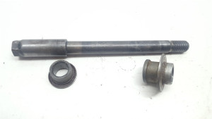 Front Wheel Axle Spindle Shaft Suzuki RM125 1994 86-95 250 #679