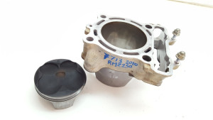 Cylinder Suzuki RMZ250 2010 #713