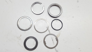 Shims & Clip from Output Shaft Kawasaki KLX650R KLX 650 93-01