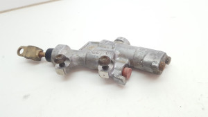 Rear Brake Master Cylinder Yamaha YZ250 2005 06-05 125 450 WR #714