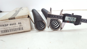 Used Dirt Bike Fork Springs Possible 07 250F #TES