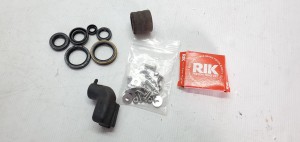 Hardware Kit Oil Seals Bolts Piston Ring Set Kawasaki Suzuki RM125 KX125 #734EX